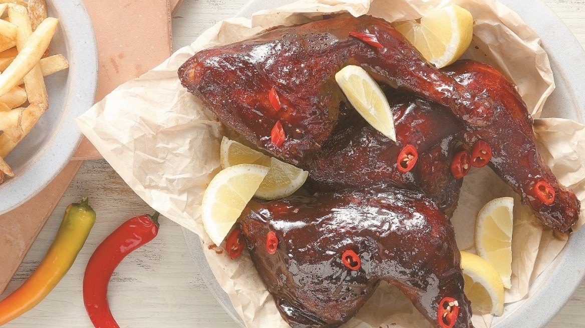 Γλυκό, κολλώδες κοτόπουλο BBQ