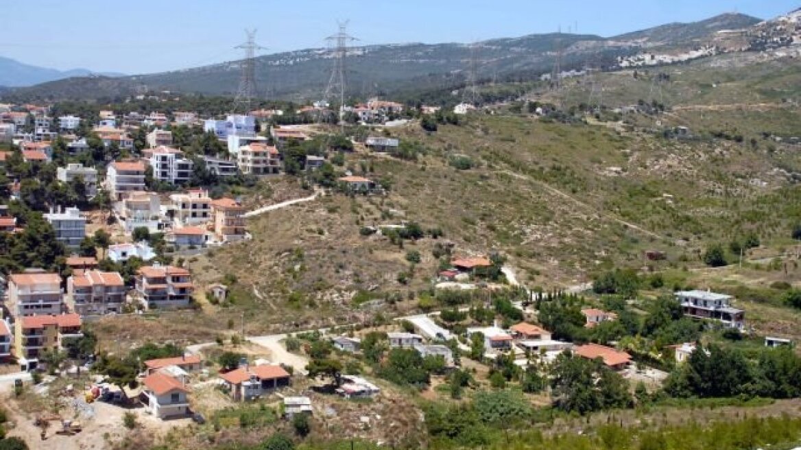 ΥΠΕΝ: Ανοίγει ο δρόμος για τη νομιμοποίηση αυθαίρετων οικισμών στον Υμηττό