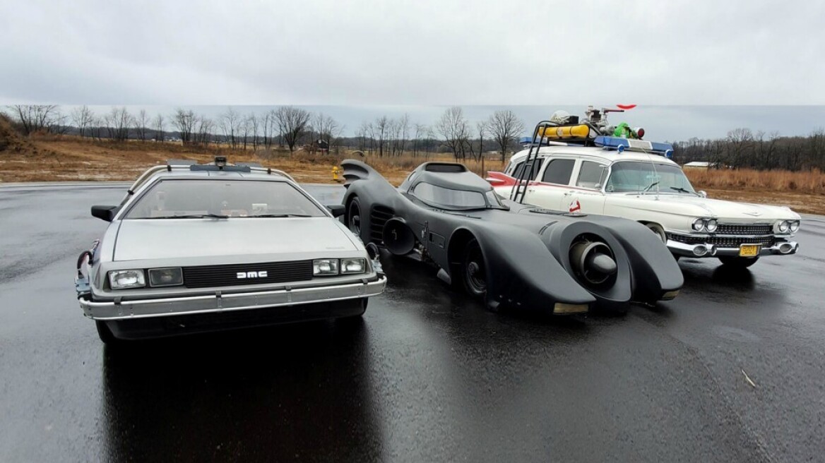 Στο "σφυρί" τα αυτοκίνητα των Ghostbusters και του Batman