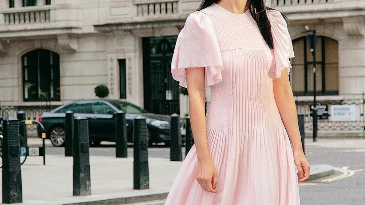 Τα ωραιότερα λινά φορέματα που μπορείς να αγοράσεις τώρα