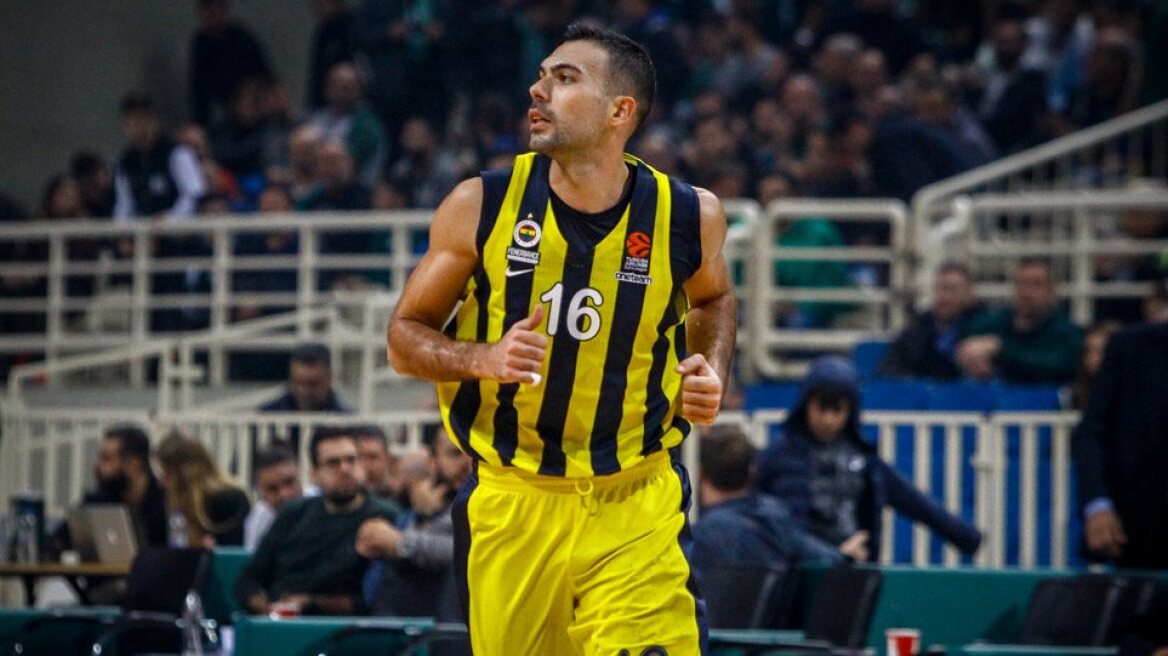 Σλούκας σε Φενέρ: «Σας ευχαριστώ που σεβαστήκατε την επιθυμία μου»