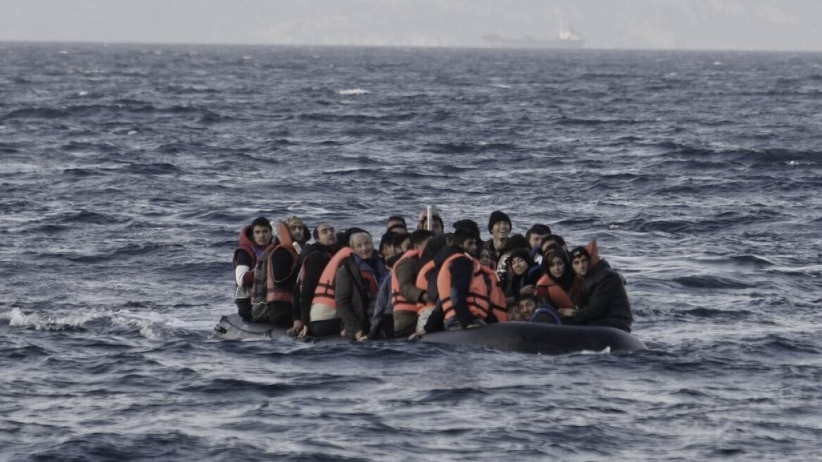 Διαψεύδει η Ελλάδα αναφορές για δήθεν οργανωμένες επαναπροωθήσεις μεταναστών