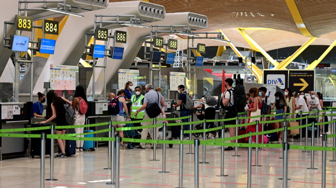 Η Ισπανία ζητά από το Λονδίνο να εξαιρέσει τις Βαλεαρίδες και τις Κανάριους Νήσους από την καραντίνα