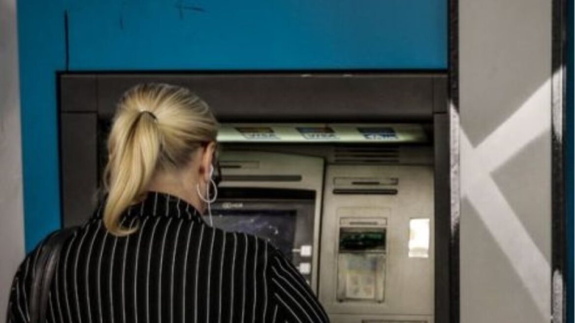 Επιδόματα - ΟΠΕΚΑ: Σήμερα η πληρωμή εννέα παροχών