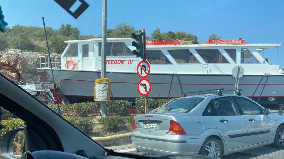 Απίστευτο μποτιλιάρισμα στη Βάρης- Κορωπίου - Δείτε φωτογραφίες