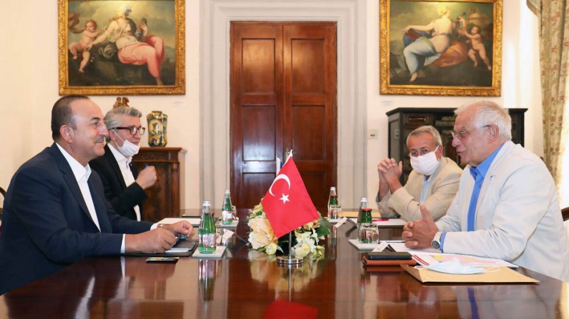 Συναντήθηκαν στη Μάλτα Μπορέλ και Τσαβούσογλου 