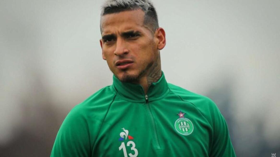 Θετικός στον κορωνοϊό ο Τραούκο που απασχολεί τον Ολυμπιακό!