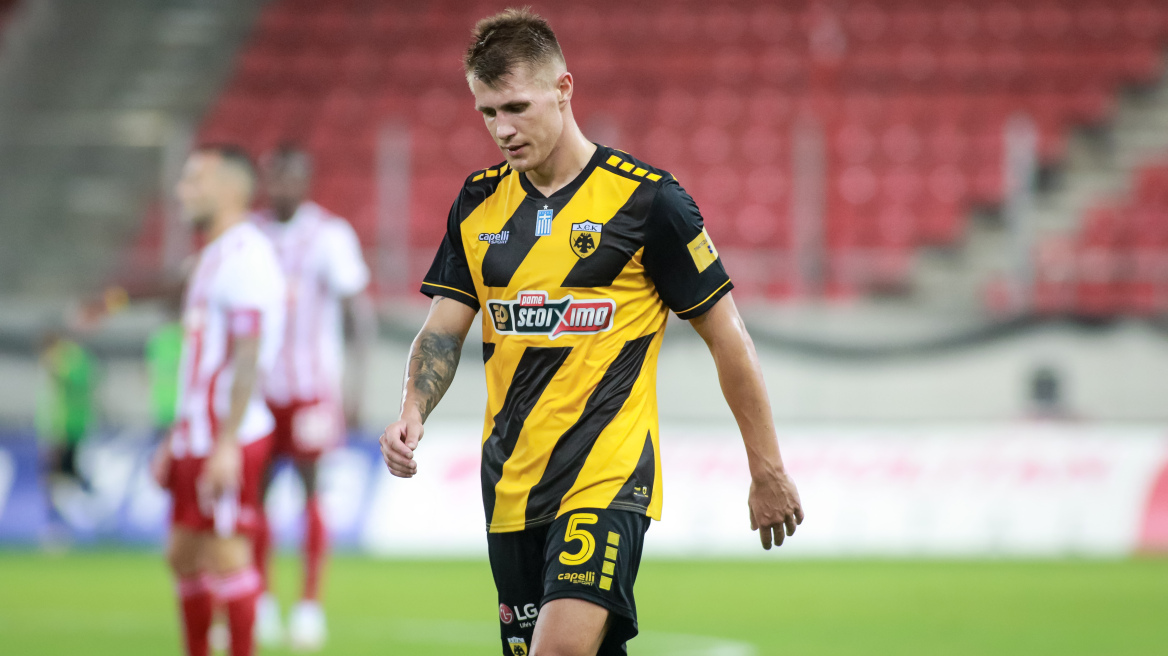 ΑΕΚ: Διεθνής ξανά μετά από ένα χρόνο ο Σιμάνσκι