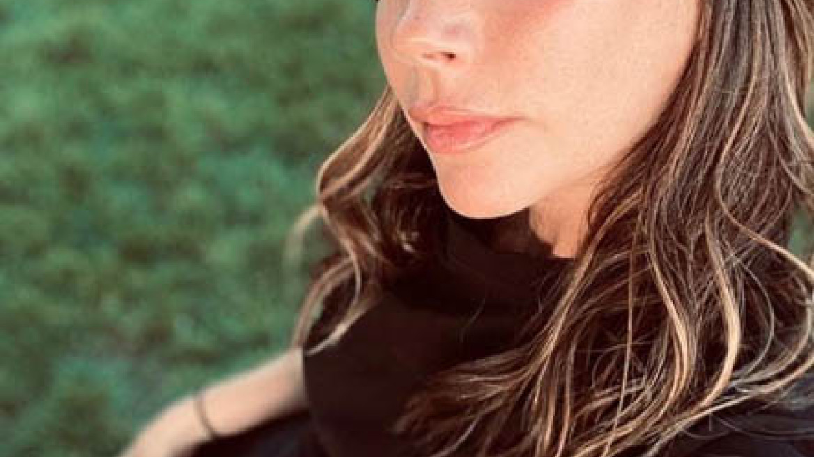 Το τέλειο μικρό μαύρο φόρεμα υπάρχει και μόλις το φόρεσε η Victoria Beckham