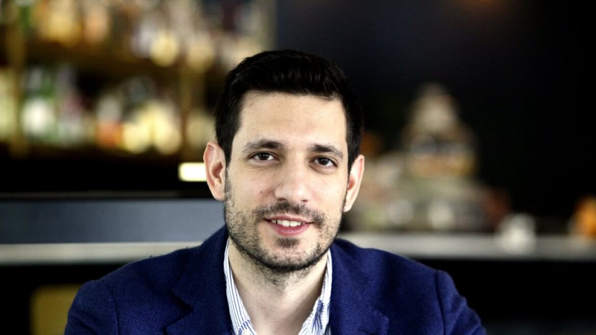 Ο Κώστας Κυρανάκης παντρεύτηκε στην Κύθνο - Δείτε φωτογραφίες