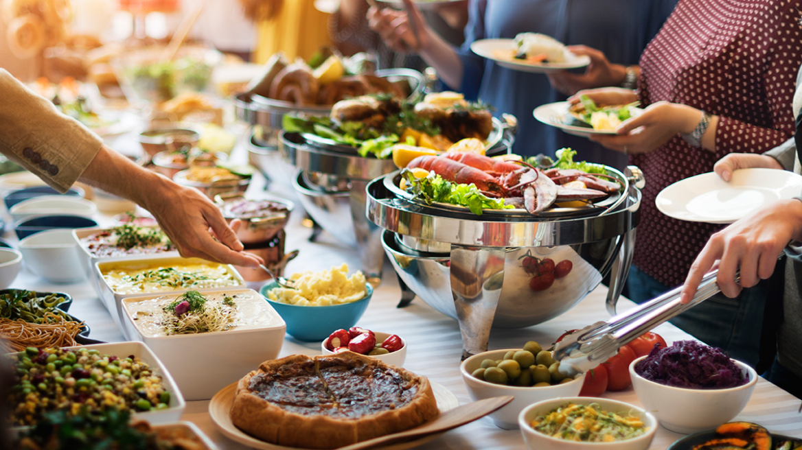 Φαγητό: Πότε χάνουμε τον έλεγχο και τρώμε περισσότερο