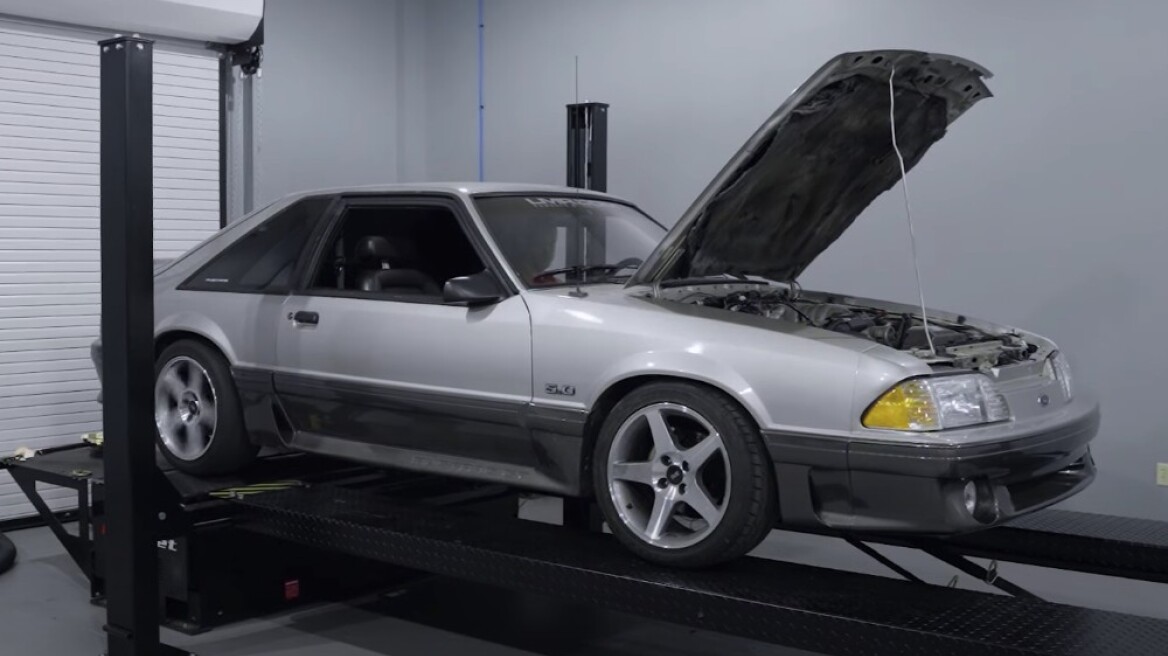 Πόσα άλογα “χάνει” ένα αυτοκίνητο 30 ετών (video)