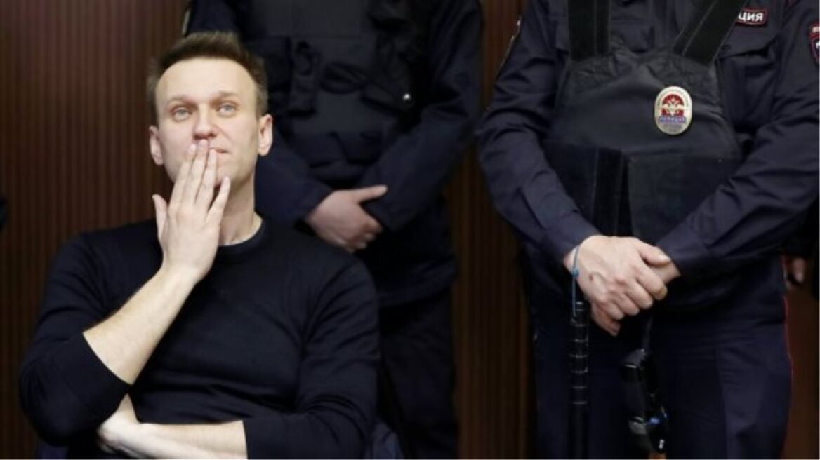 Υπόθεση Ναβάλνι: «Παραπλανητικός ελιγμός του Πούτιν η δηλητηρίαση» λέει Ρώσος πρώην ολιγάρχης