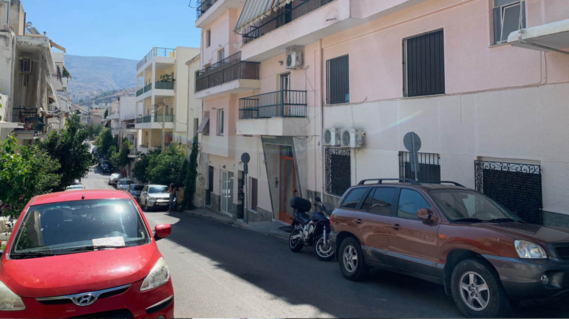 Κορωνοϊός: Υπό αυστηρή επιτήρηση η δομή φιλοξενίας ασυνόδευτων προσφύγων στον Βύρωνα - Δείτε φωτογραφίες