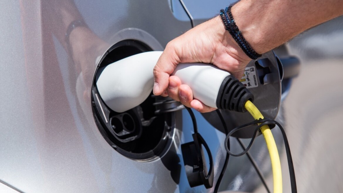 Πόσο κοστίζει το φθηνότερο ηλεκτρικό στην Ελλάδα;