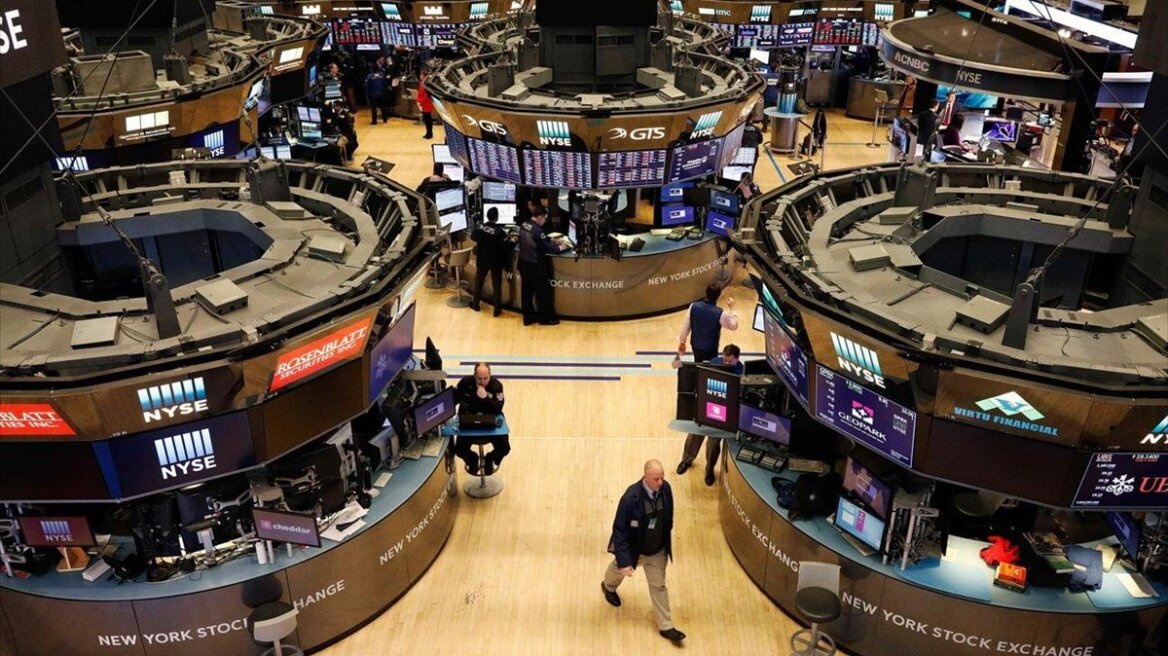 Wall Street: Τρίτο ρεκόρ για S&P 500 και Nasdaq – Με χαμόγελα ολοκληρώθηκε η εβδομάδα
