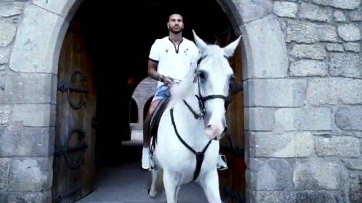 Βίντεο: Η Γκιμαράες παρουσίασε τον... καβαλάρη Ρικάρντο Κουαρέσμα