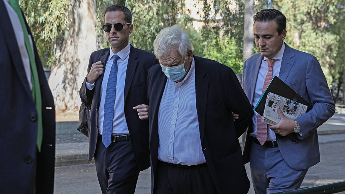 Folli-Follie, Δημήτρης Κουτσολιούτσος: Δεν πλούτισα παρανόμως, αναγκάστηκα να ανεχθώ παρεμβάσεις στα λογιστικά