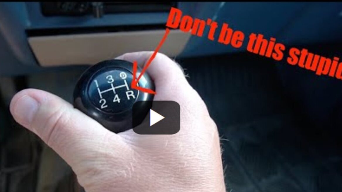 Η απόλυτη καταστροφή: "Κάρφωσε" όπισθεν με πολλά χιλιόμετρα (video)