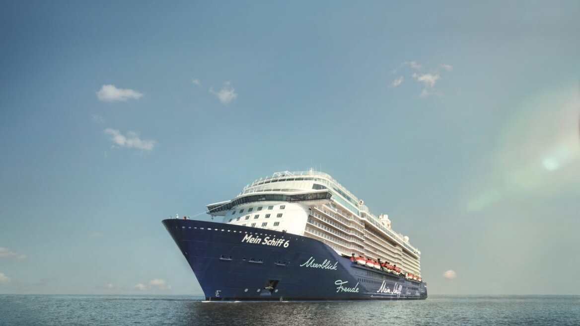 TUI Cruises: Ξεκίνησε η πρώτη κρουαζιέρα στην Ελλάδα, εν πλώ και η Βίκυ Λέανδρος