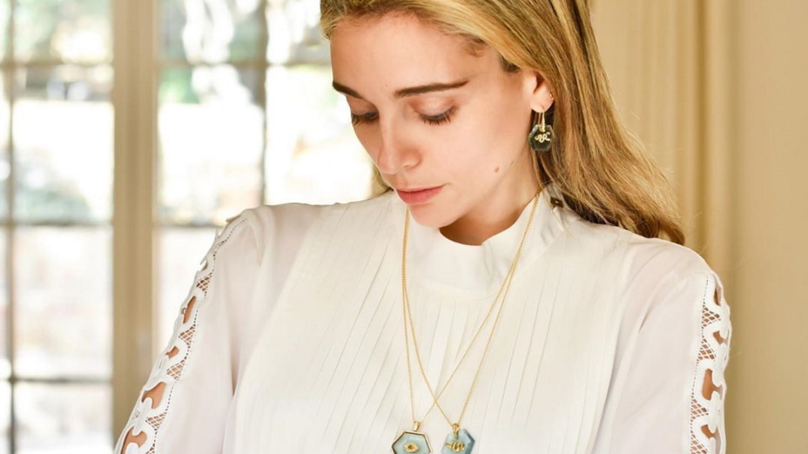 Μια βασίλισσα επέλεξε κόσμημα της Μαριάννας Γουλανδρή