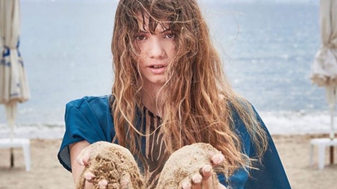 Η 19χρονη "σωσίας" της Ηλιάνας Παπαγεωργίου από το GNTM είναι κόρη γνωστού μοντέλου των ’90s