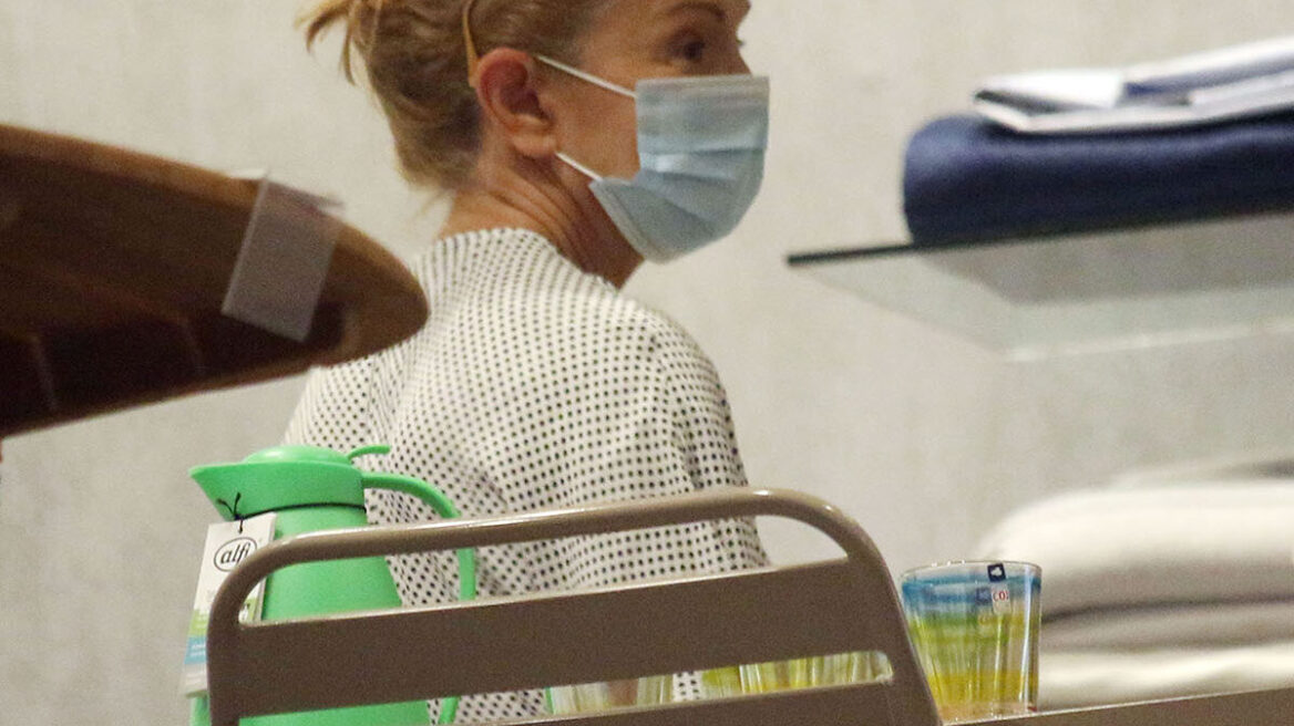 Πέμη Ζούνη: Για ψώνια σε γνωστό εμπορικό κέντρο 