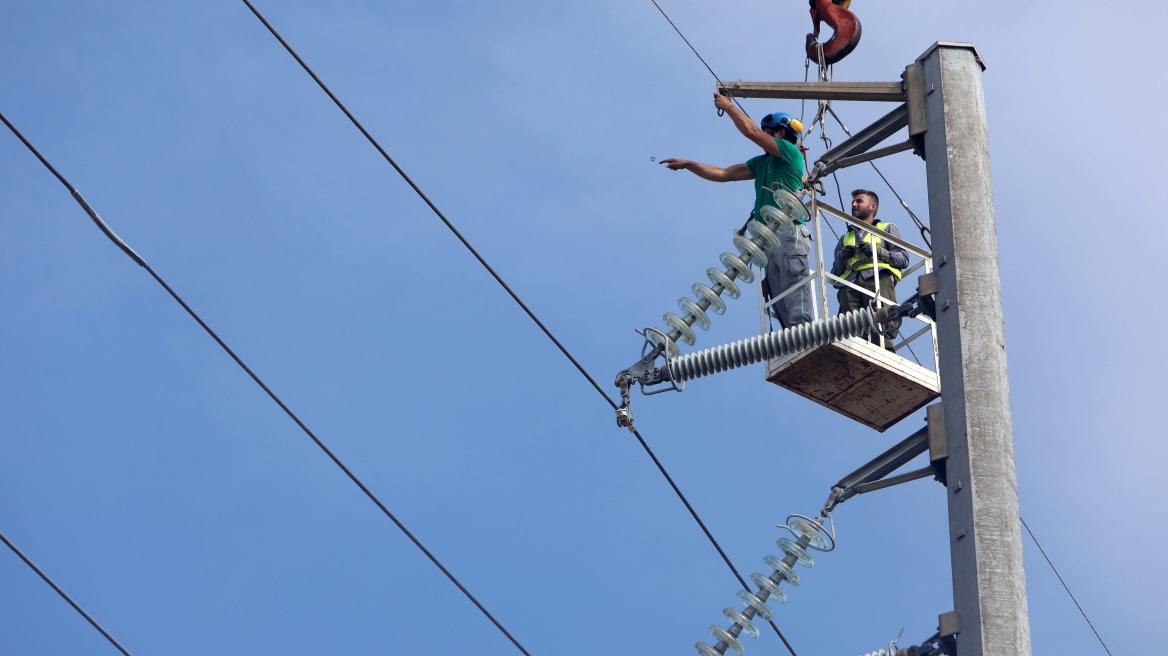 Κακοκαιρία «Ιανός»: Δείτε που υπάρχουν προβλήματα ηλεκτροδότησης 
