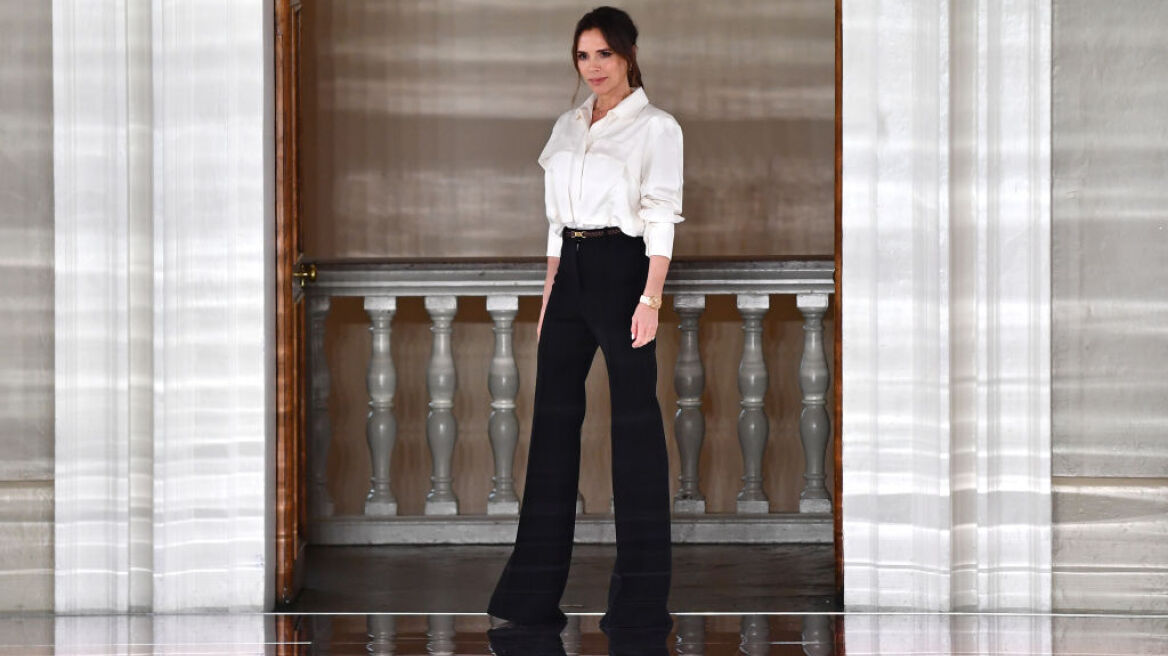 H Victoria Beckham ετοιμάζεται για το show της κι εμείς ερωτευτήκαμε το look της
