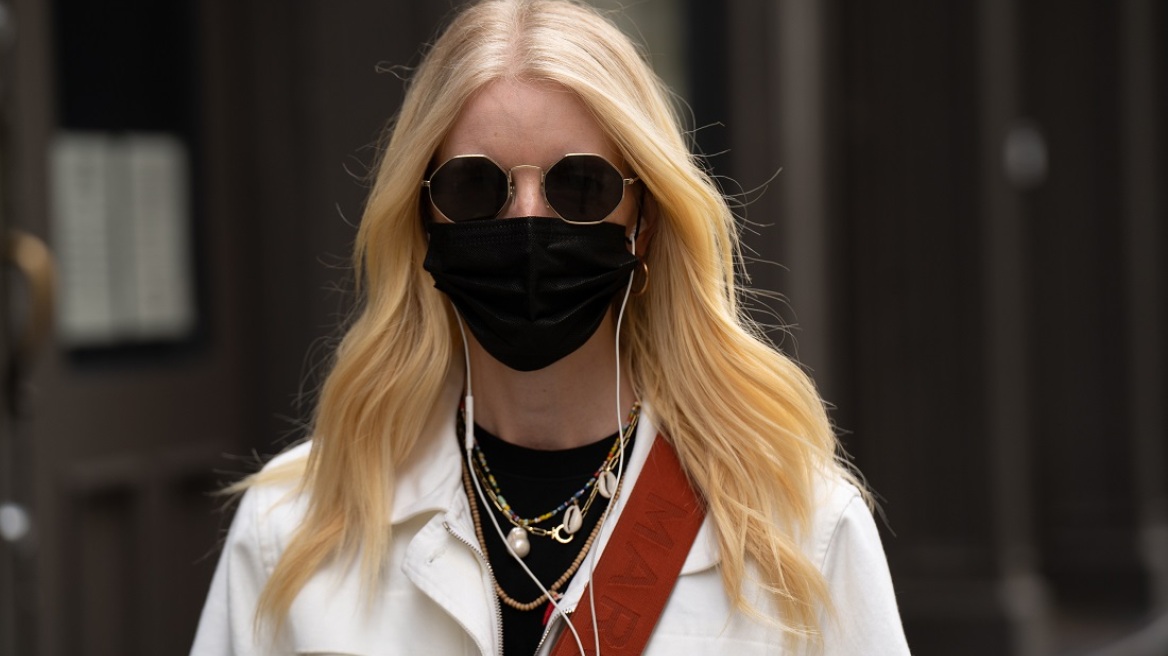 Κάτω από τη μάσκα – Tips για να φροντίσετε σωστά την επιδερμίδα