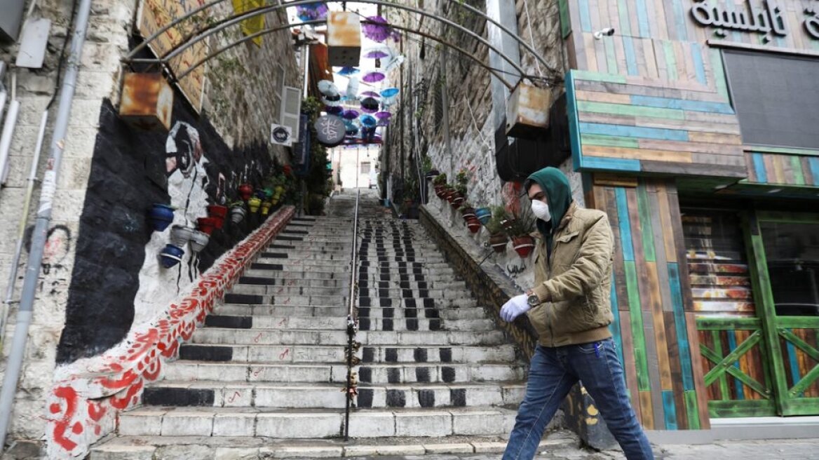 Κορωνοϊός: Πάνω από 31,88 εκατ. κρούσματα σε όλο τον κόσμο και 975.065 θάνατοι