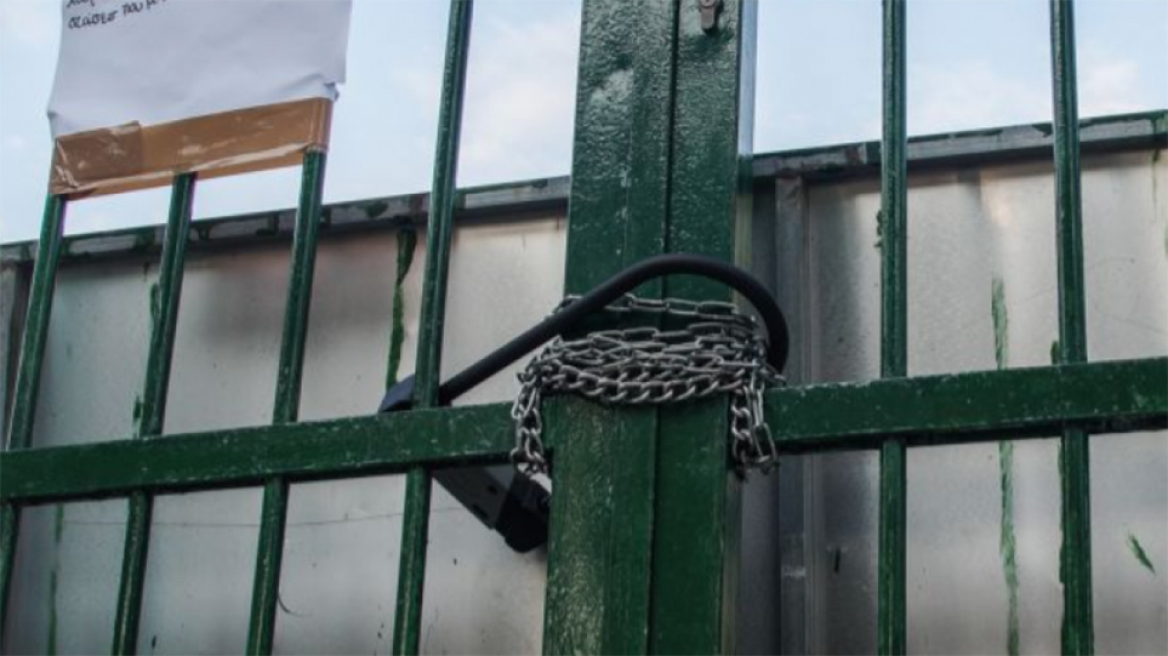 Κορωνοϊός - Σχολεία: Κλείνουν Γυμνάσια και Λύκεια - Πώς θα συνεχιστούν τα μαθήματα