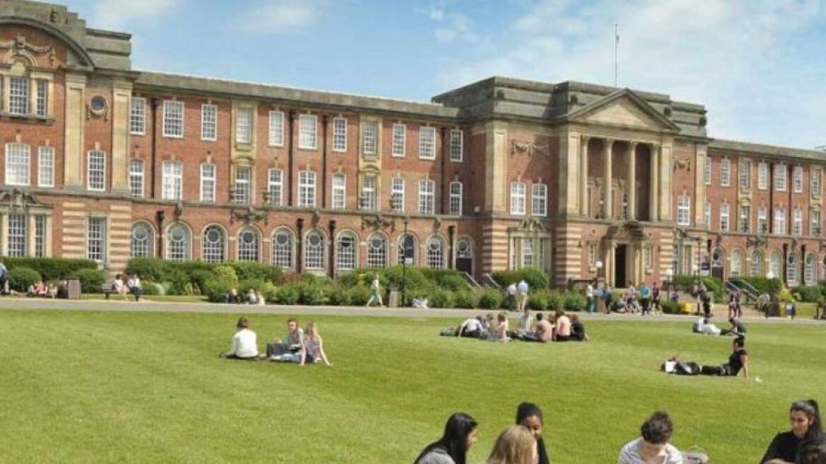 Βρετανική κυβέρνηση: Θέλουμε οι φοιτητές να μπορέσουν να επιστρέψουν τα Χριστούγεννα