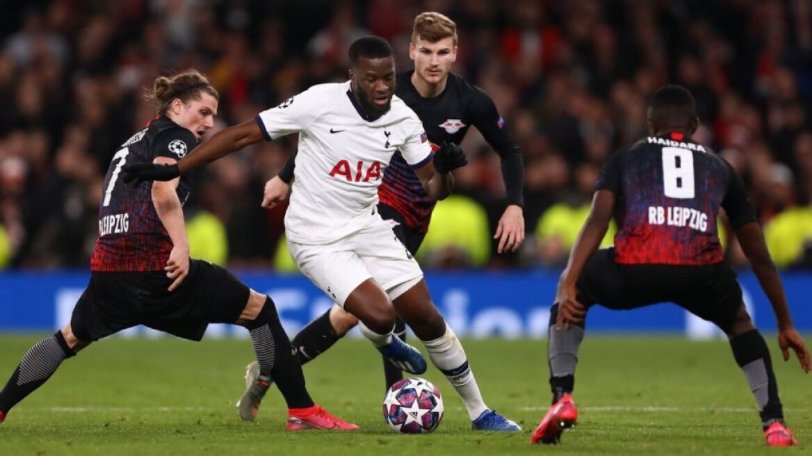 UEFA: Επιστροφή των φιλάθλων στα γήπεδα με όριο το 30%