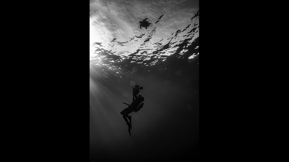 Γάλλος κινηματογραφιστής υμνεί την Ελλάδα: «Ένα πραγματικό φυσικό κόσμημα του πλανήτη»