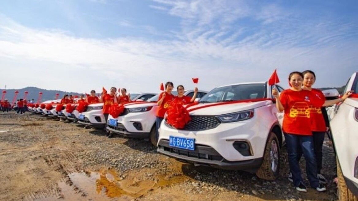 Mέσα στον κορωνοϊό: Έκανε δώρο 4.116 νέα αυτοκίνητα