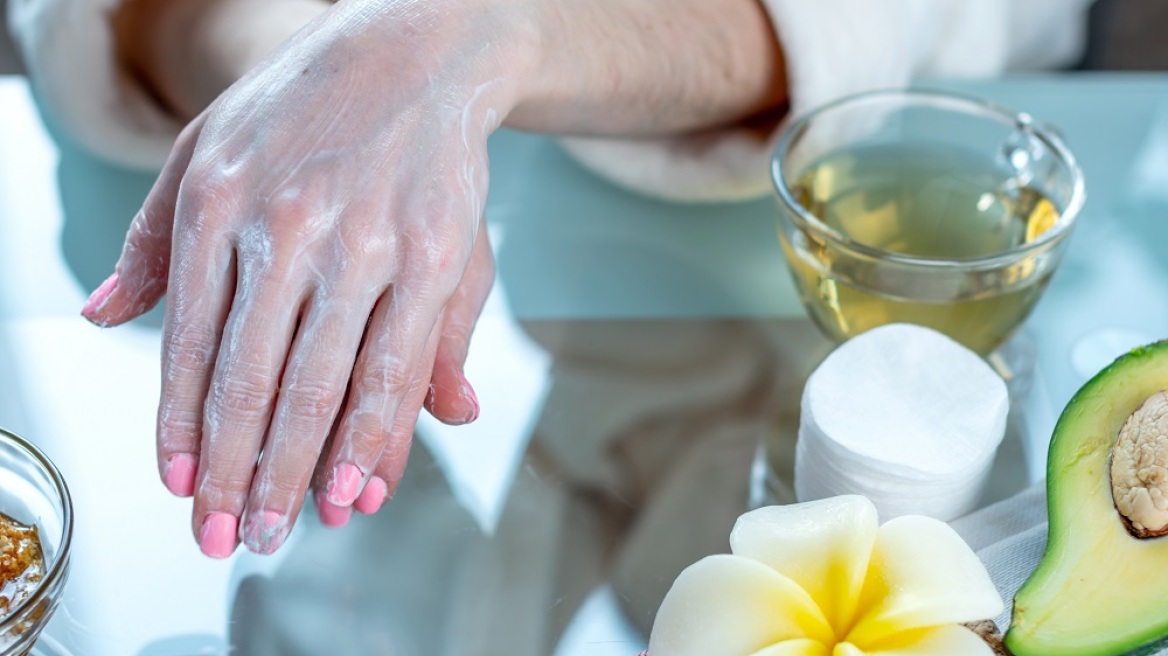 DIY: Φτιάξε ενυδατική κρέμα χεριών σε χρόνο dt
