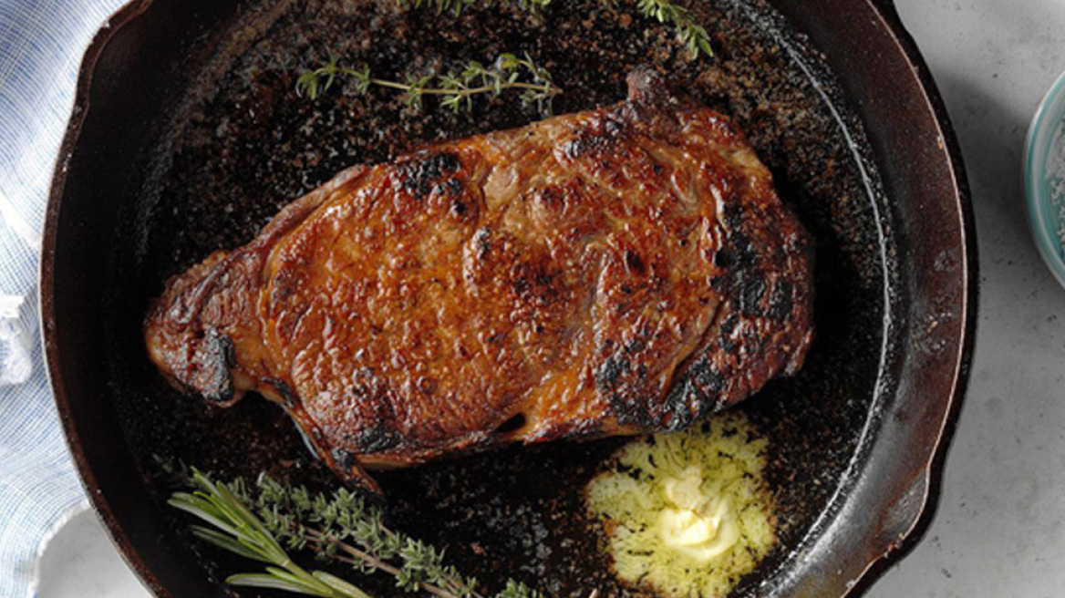 Πώς να μαγειρέψετε τέλεια χοιρινές μπριζόλες στο τηγάνι