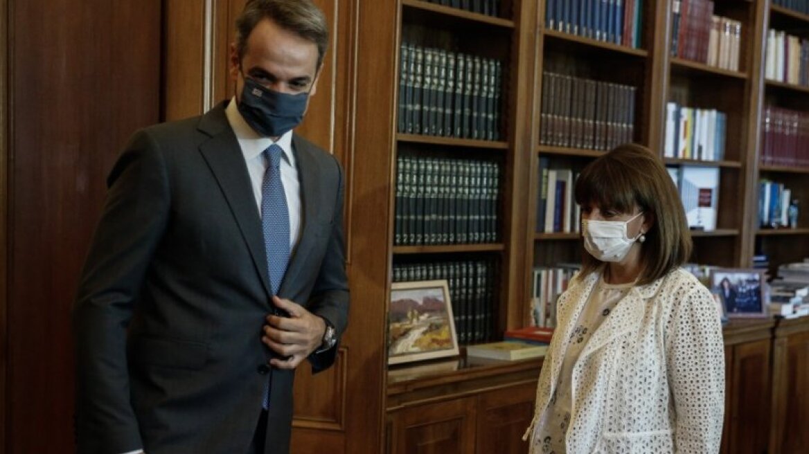 Και αν ο κορονοϊός χτυπούσε την Ελληνική Κυβέρνηση; Τι προβλέπει το σύνταγμα