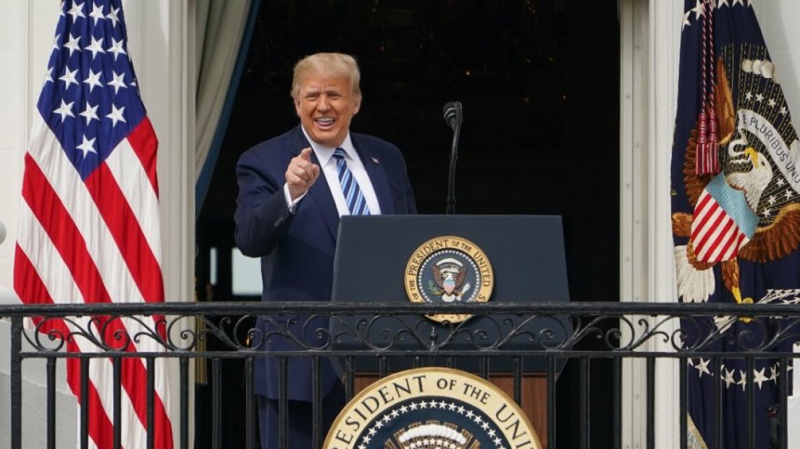 Εκλογές στις ΗΠΑ - Τραμπ: «Τα πολλά τεστ και τα διεφθαρμένα ΜΜΕ φταίνε για την αύξηση των κρουσμάτων!»