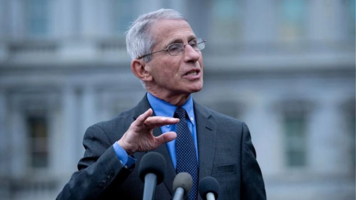 Φάουτσι: Το εμβόλιο της Moderna μπορεί να έχει παρόμοια αποτελεσματικότητα με εκείνο της Pfizer