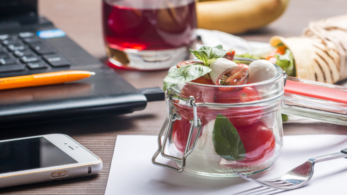 Επιστροφή στο θρανίο και στο γραφείο: Και τώρα τι τρώμε;