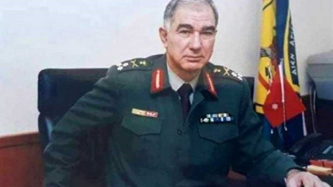 Ο Έλληνας στρατιωτικός που έζησε “μυστικά” κάτω από τη μύτη των Τούρκων