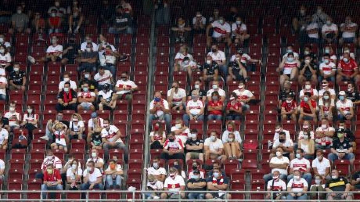 Πιθανή η επιστροφή φιλάθλων στα γήπεδα - Για 5% συζητούν οι λοιμωξιολόγοι, το 10% θέλει η Super League 1