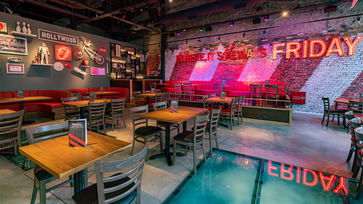 “Enter” στο νέο κατάστημα TGI Fridays™ στο Σύνταγμα!