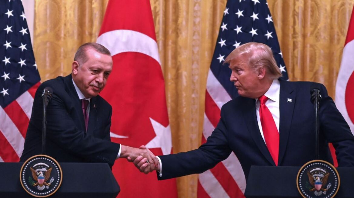 Bloomberg: Ο Ερντογάν θα χάσει τα περισσότερα αν ηττηθεί ο Τραμπ
