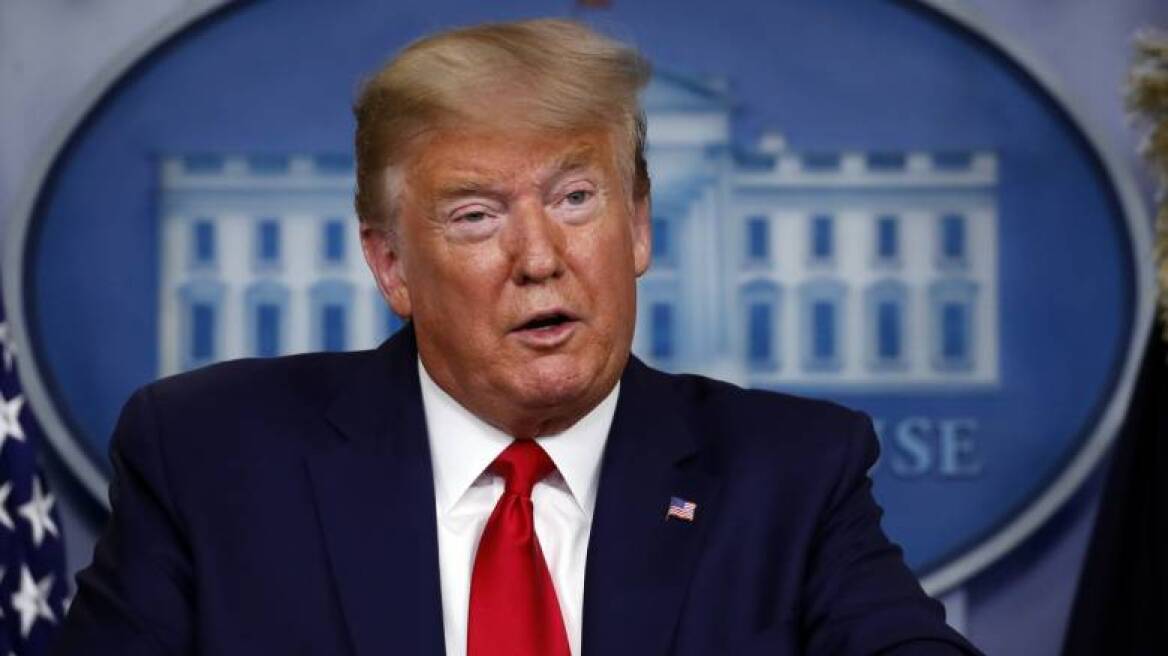 789 οικονομολόγοι… συνιστούν: «Καταψηφίστε τον Τραμπ»