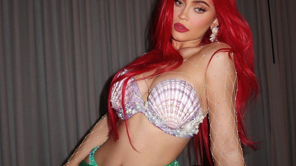 Το βραβείο των πιο σέξι κοστουμιών Halloween απονέμεται δικαιωματικά στην Κάιλι Τζένερ! Φωτογραφίες 