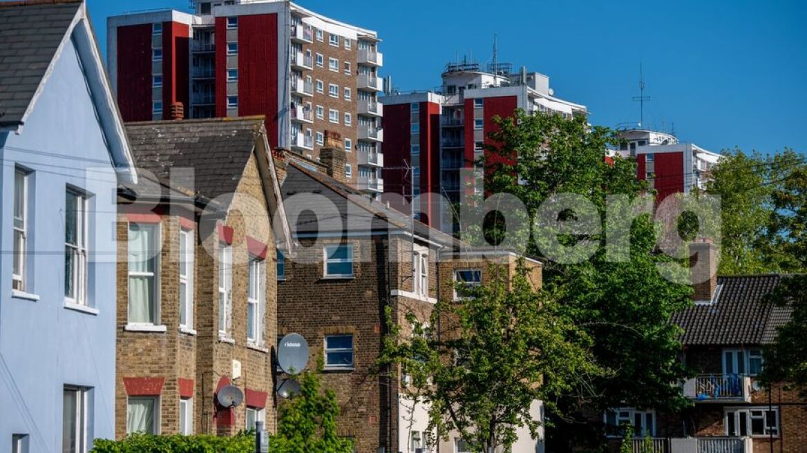 Μ. Βρετανία: Το νέο lockdown εκτοξεύει τις τιμές ακινήτων σε υψηλό 4ετίας