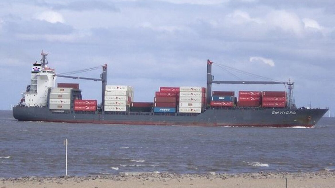 Αποκλειστικό: Ελληνες ναυτικοί σώζουν Τούρκους...